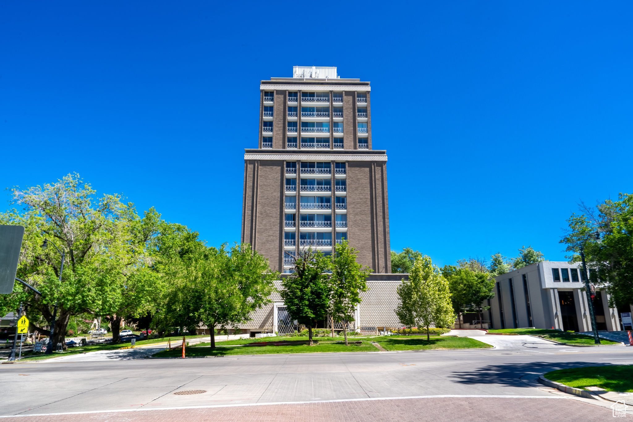 BONNEVILLE TOWER - Residential