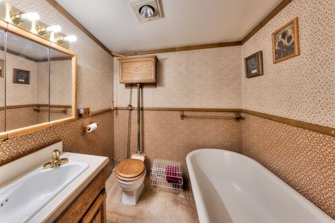 Tiny photo for 343 E 200 N, Moab, UT 84532 (MLS # 2158810)