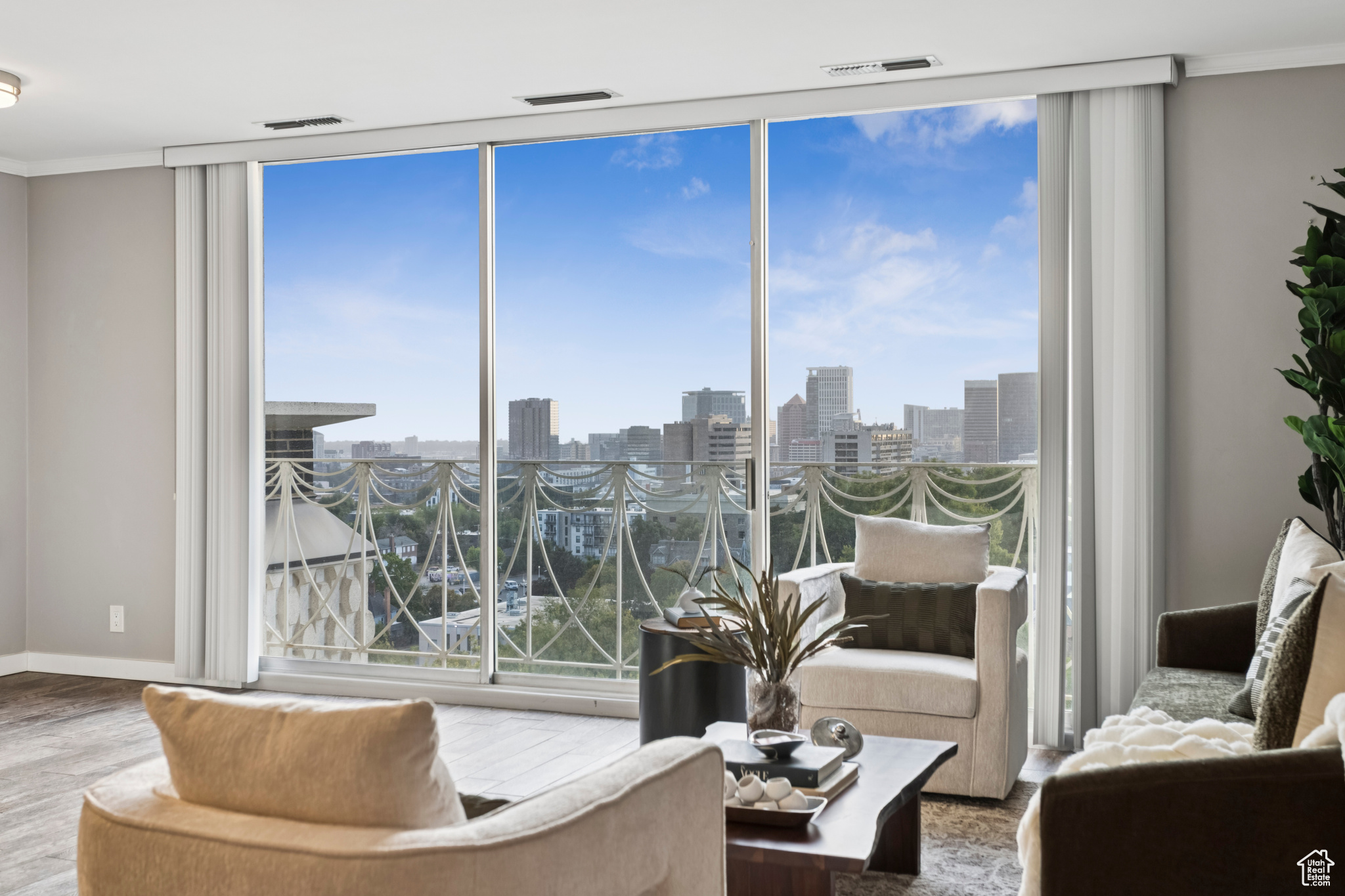 BONNEVILLE T - Residential