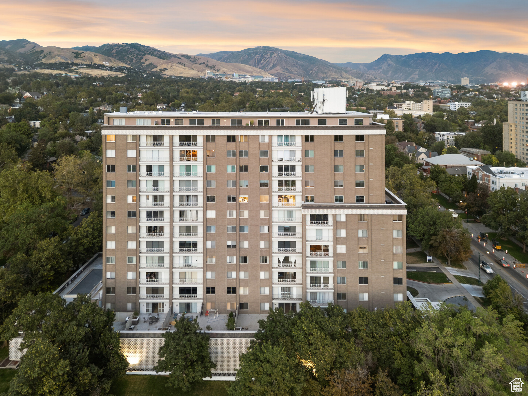 BONNEVILLE T - Residential