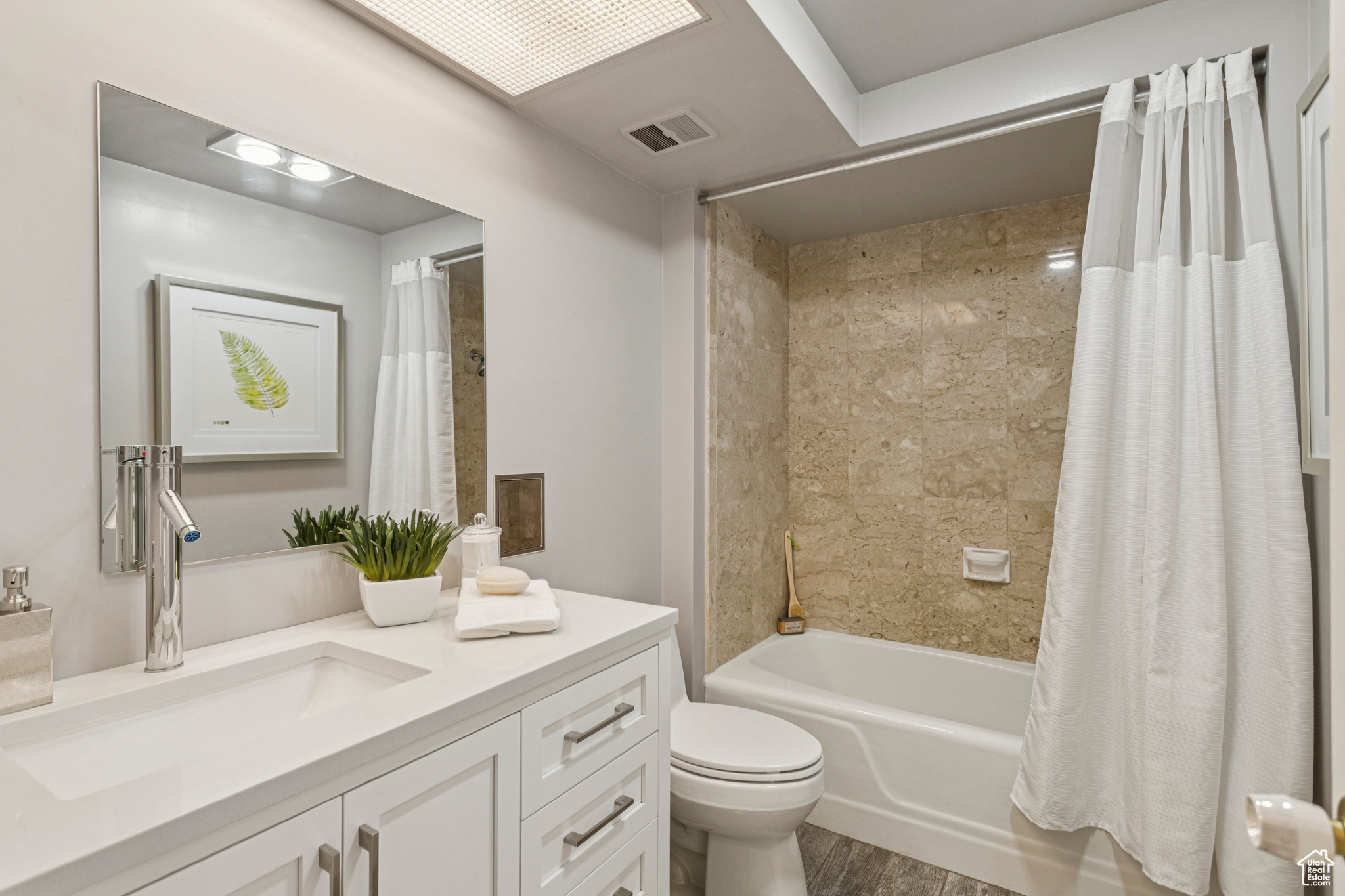 BONNEVILLE T - Residential