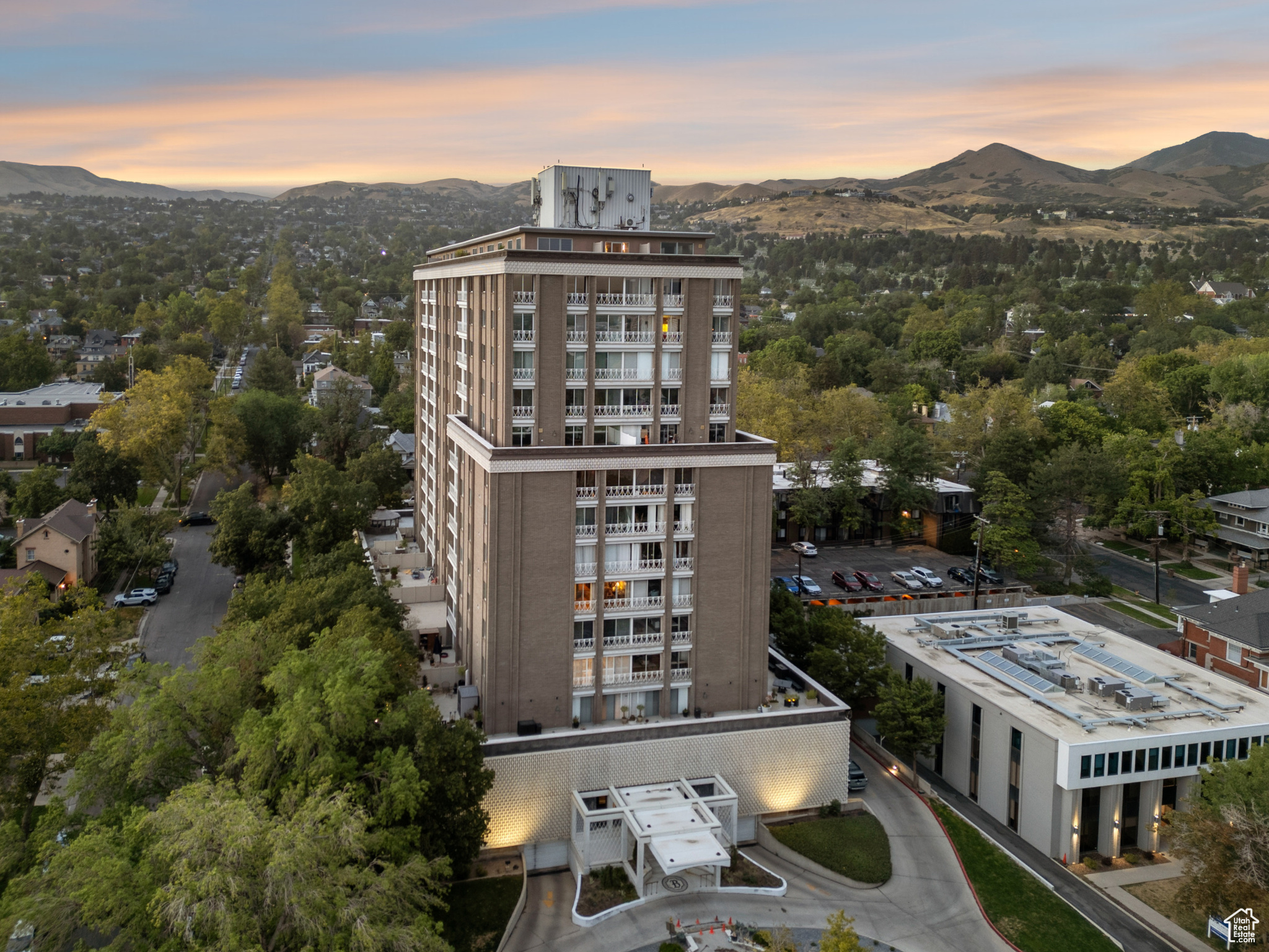 BONNEVILLE T - Residential