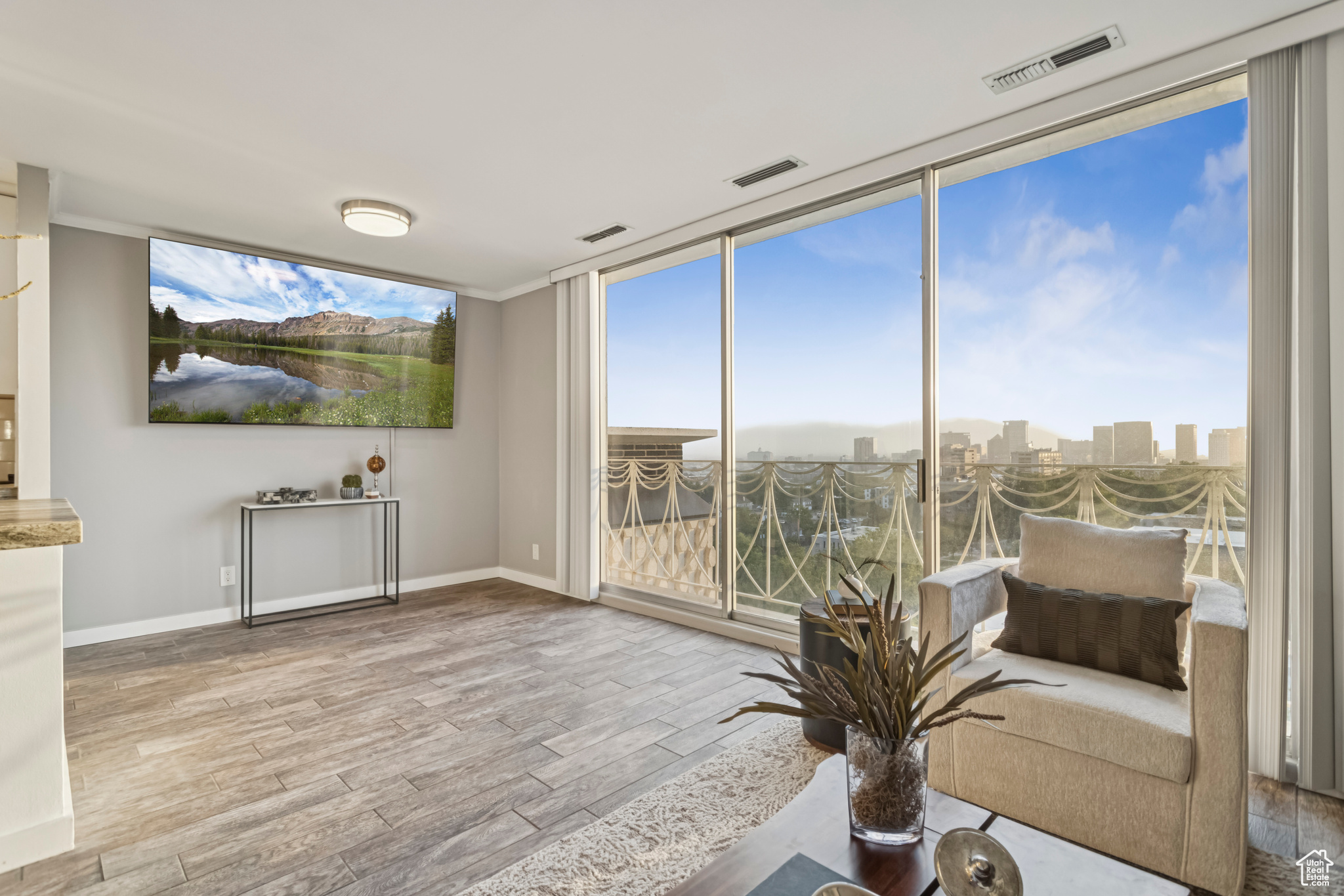 BONNEVILLE T - Residential