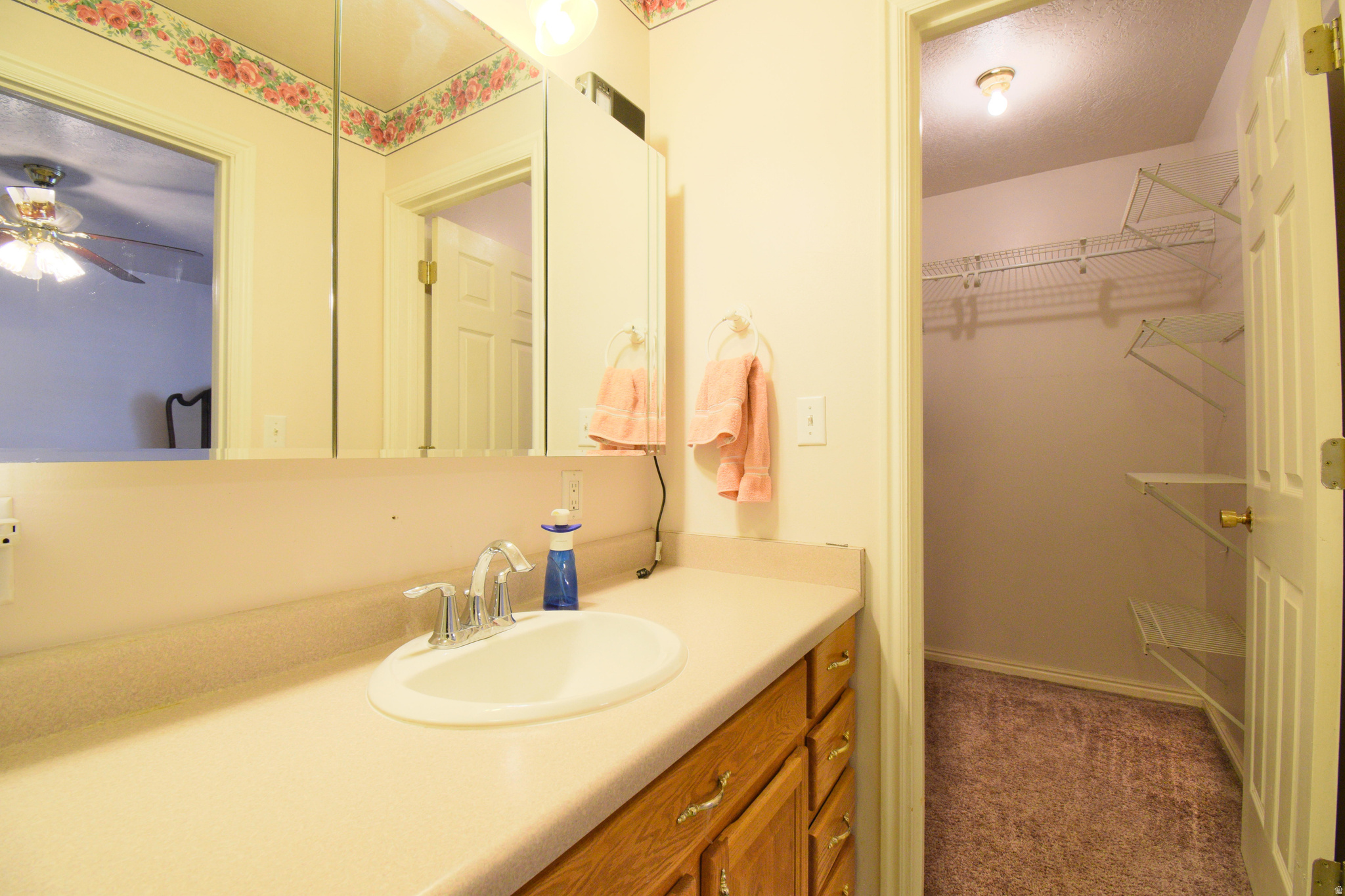WILLOW TREE PARK SUBD - Residential