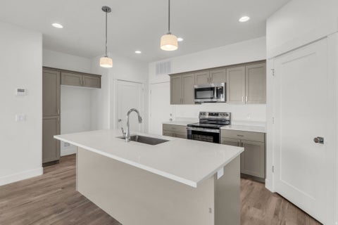 Tiny photo for 1701 W 2700 S #225, Syracuse, UT 84075 (MLS # 2162546)