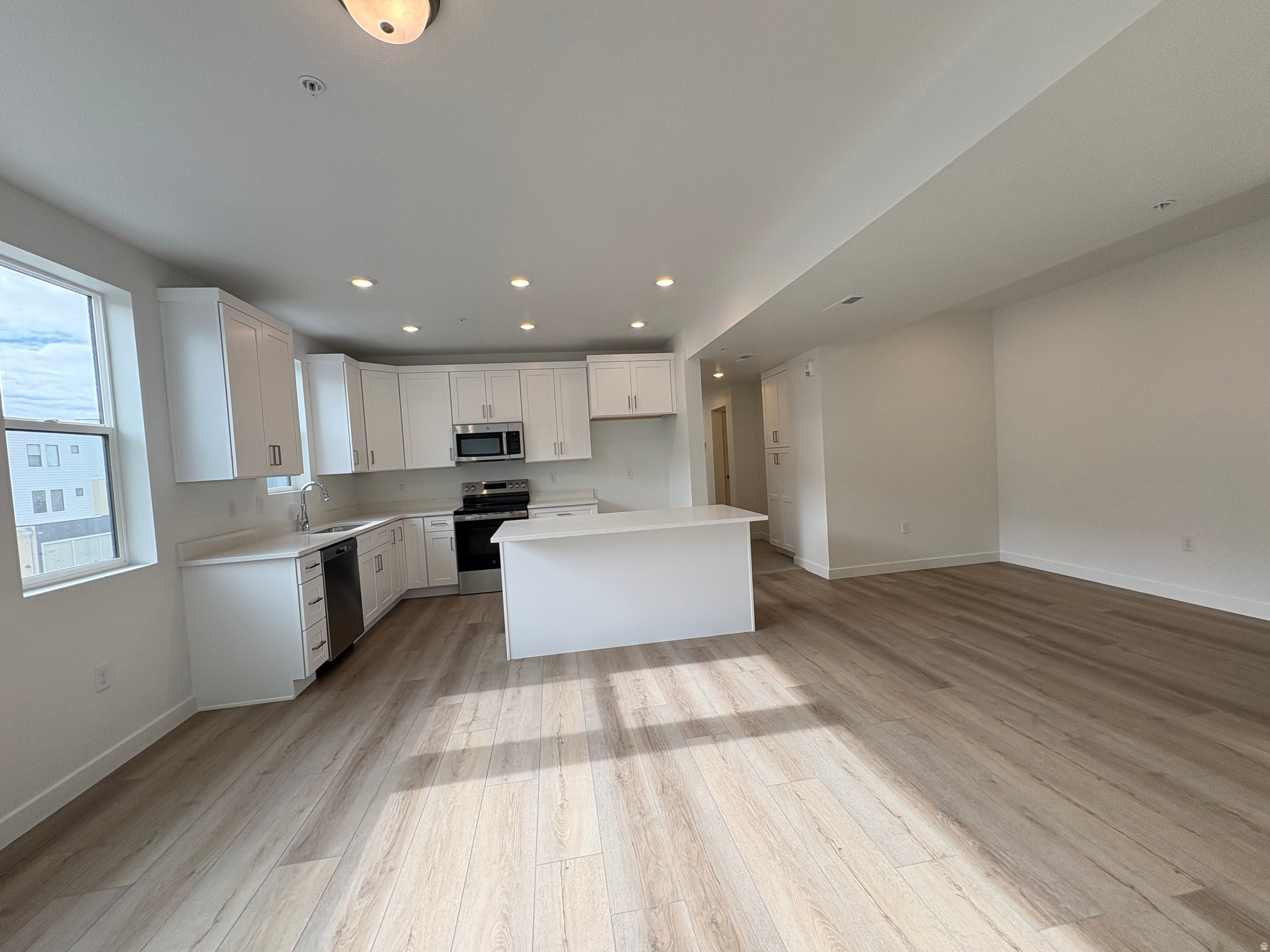 JORDAN BLUFF - Residential