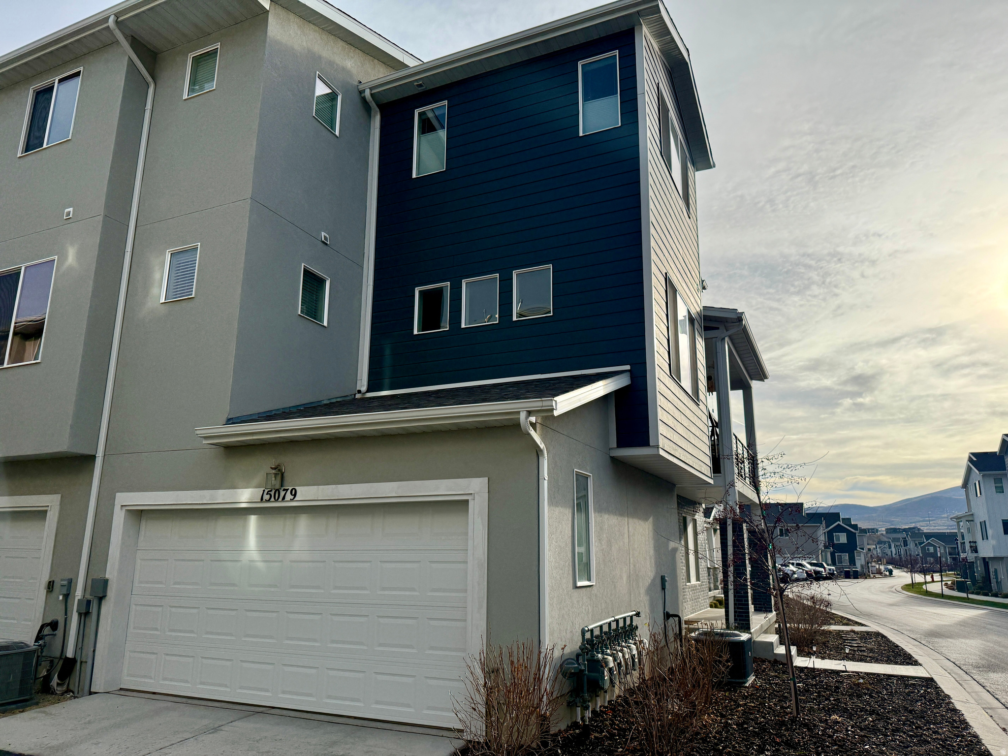 DAY RANCH - Residential