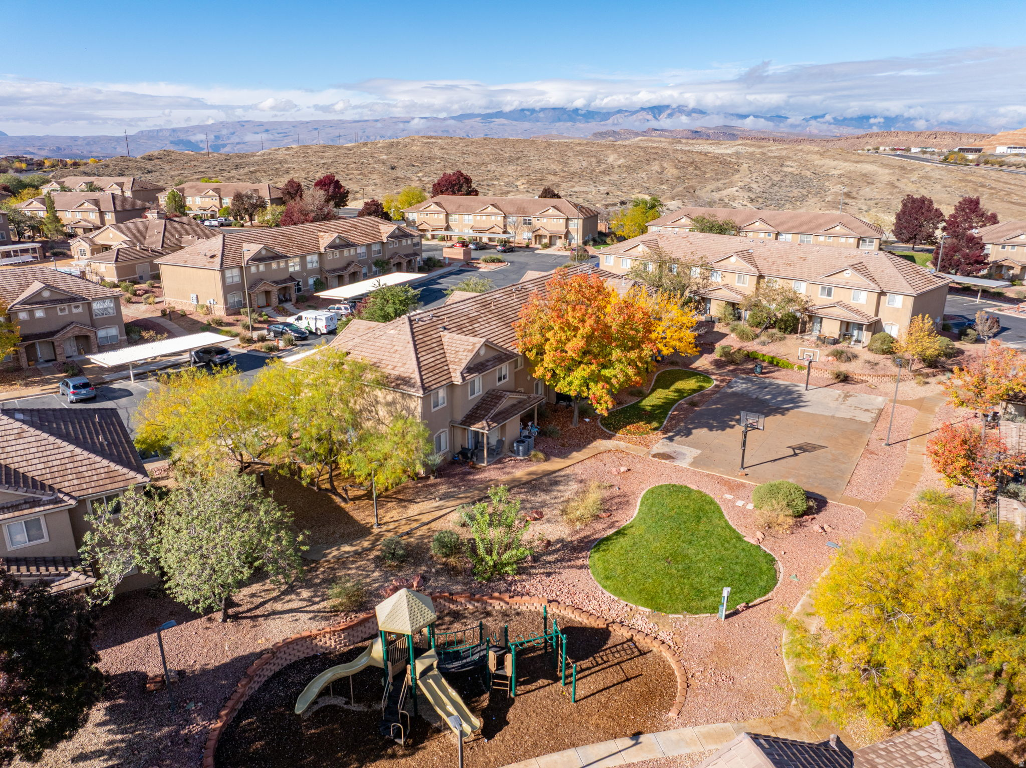 HIDDEN VALLEY TOWN HOMES PUD PH 1 - Residential