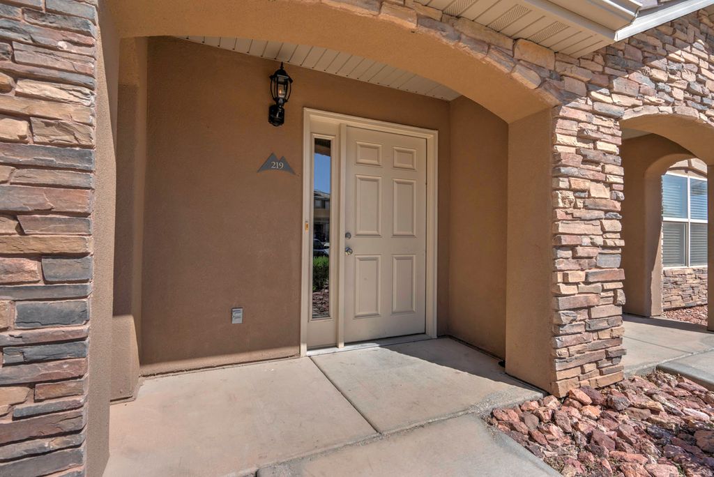 Photo of 3155 S HIDDEN DR #219, Saint George, UT 84790 (MLS # 2121568)