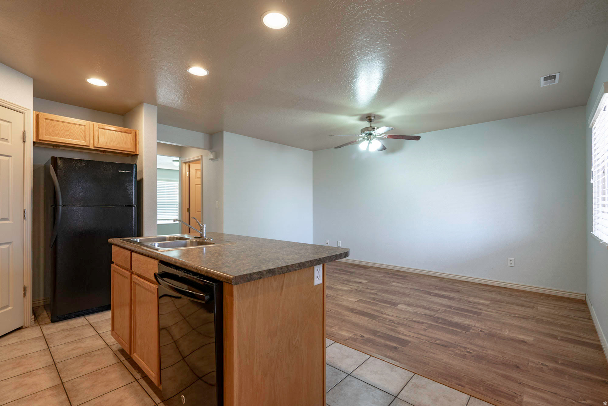 HIDDEN VALLEY TOWN HOMES PUD PH 1 - Residential