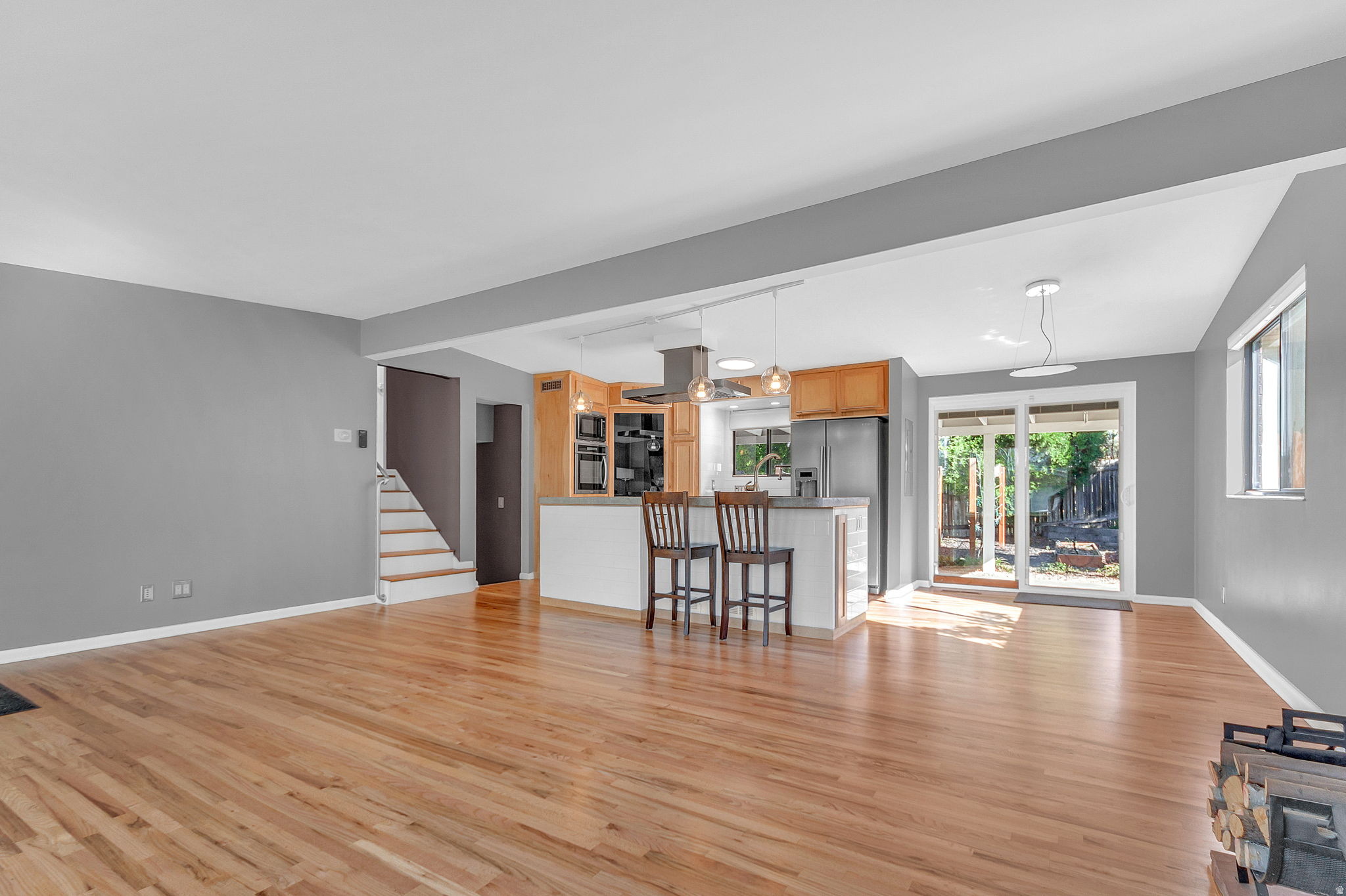 HOLLADAY HILLS - Residential