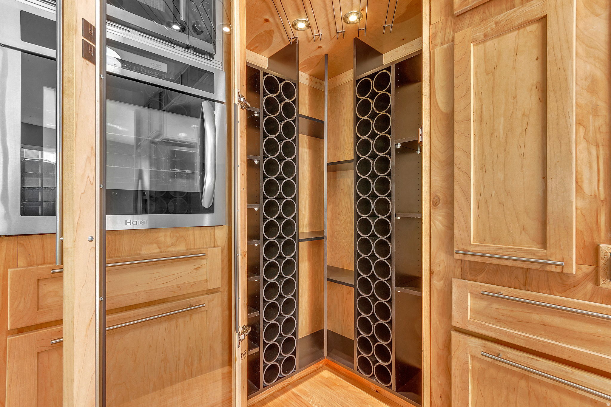 HOLLADAY HILLS - Residential