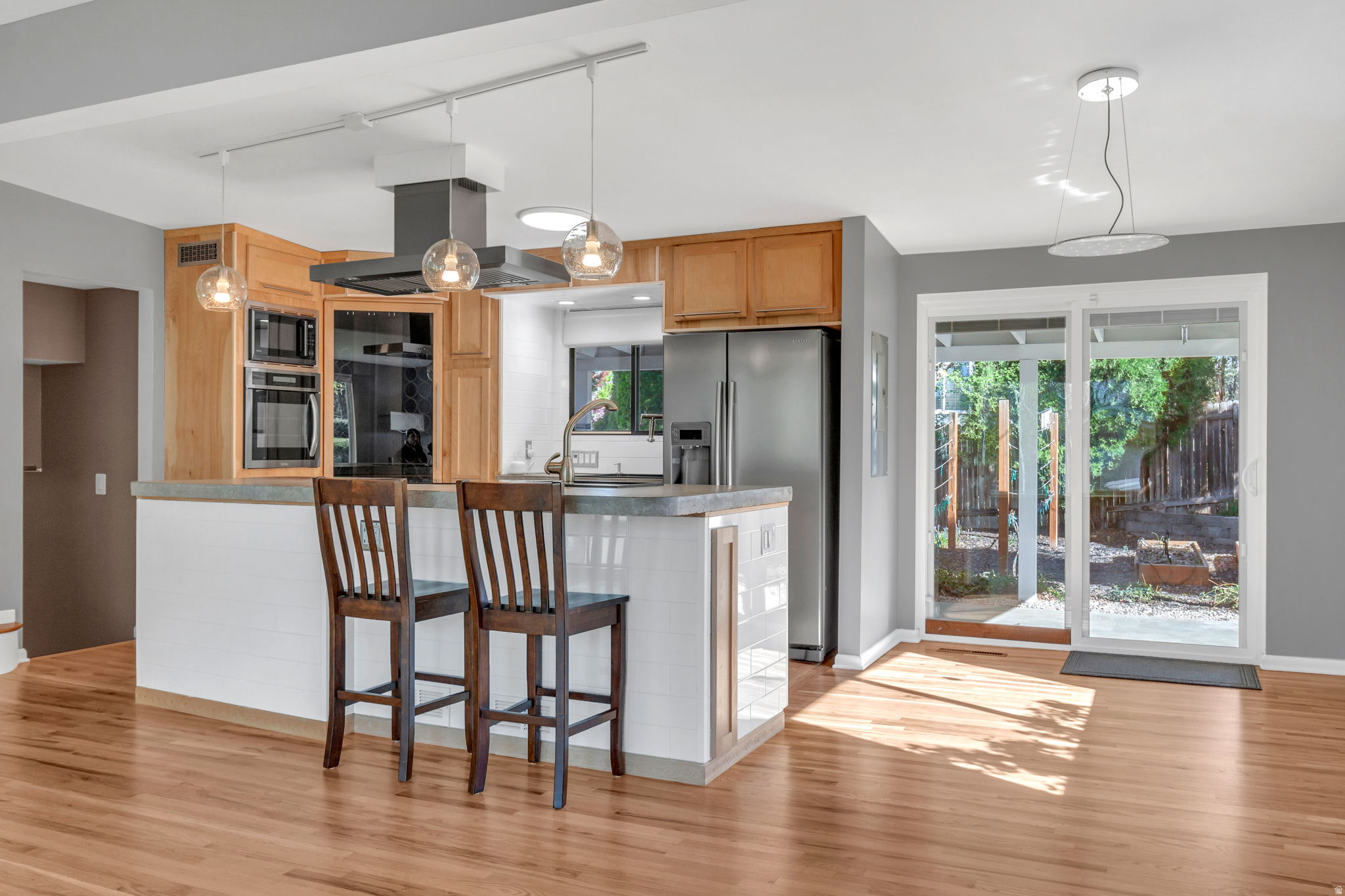 HOLLADAY HILLS - Residential