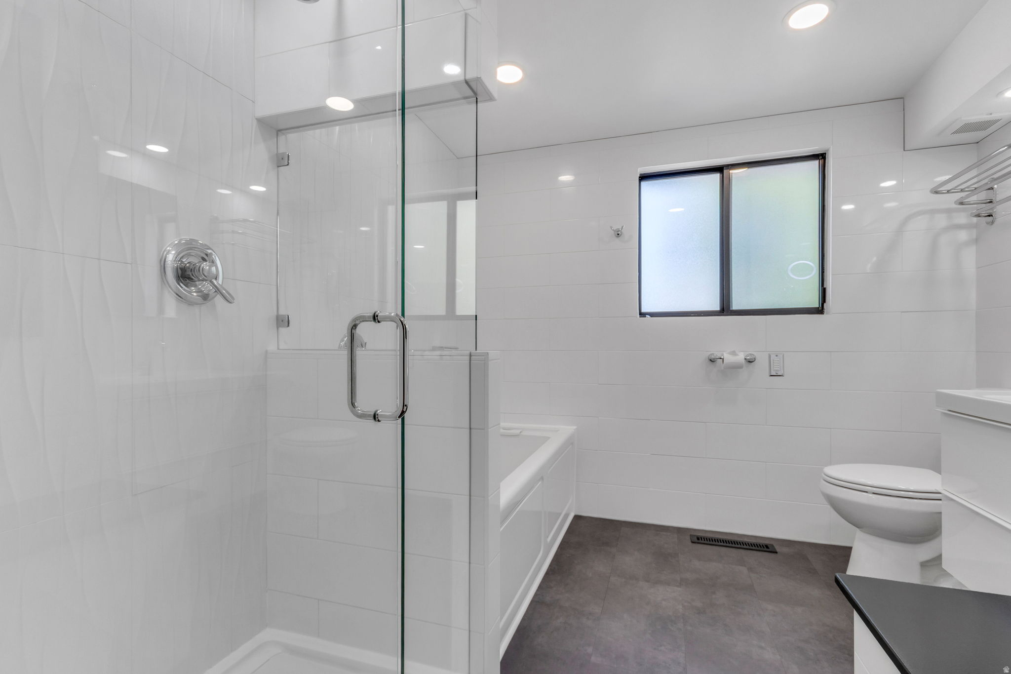 HOLLADAY HILLS - Residential