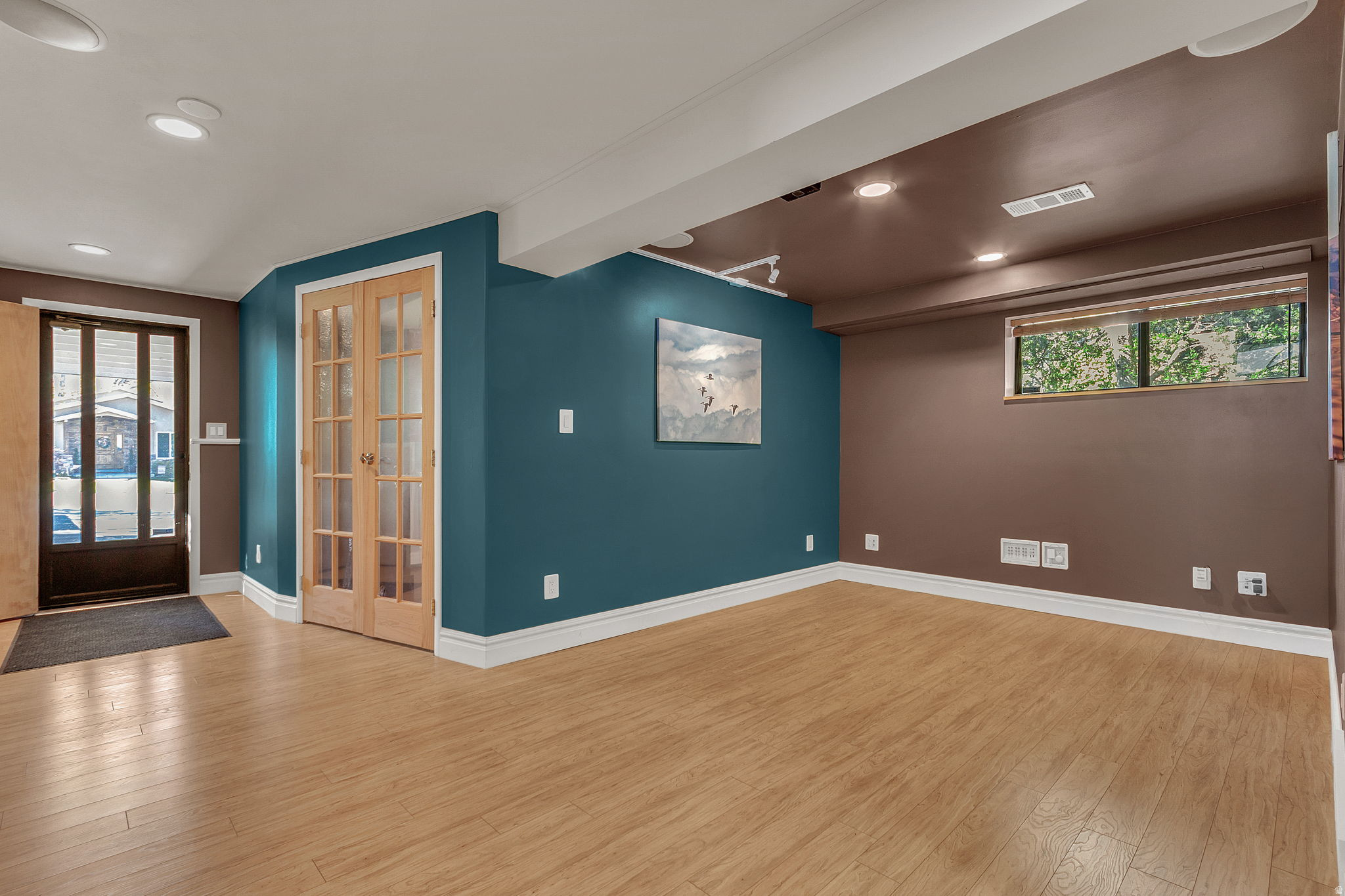 HOLLADAY HILLS - Residential