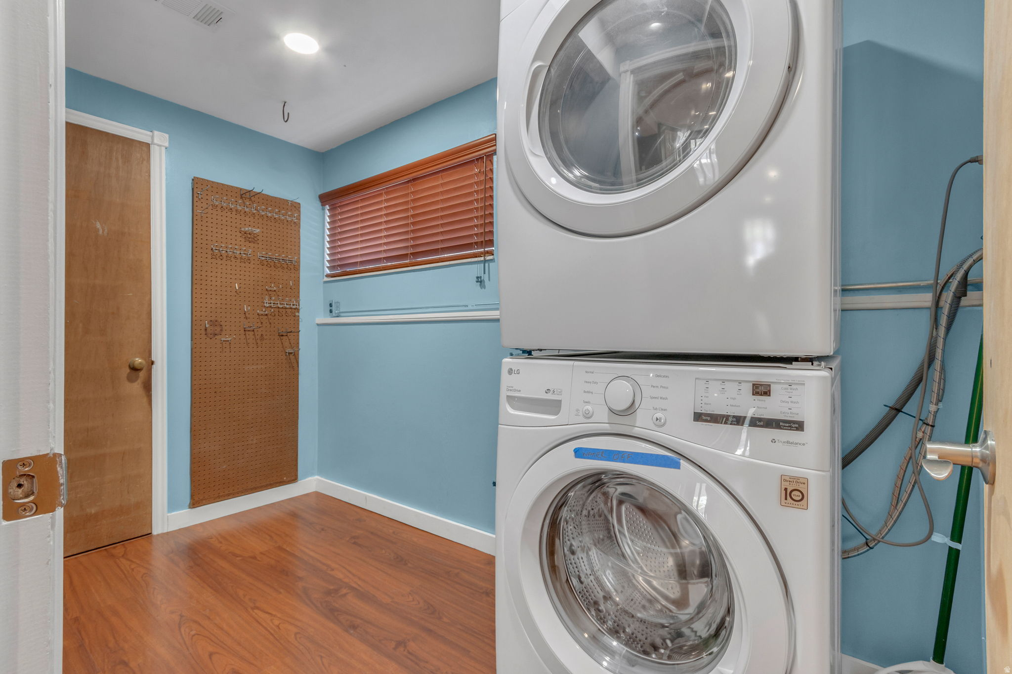 HOLLADAY HILLS - Residential