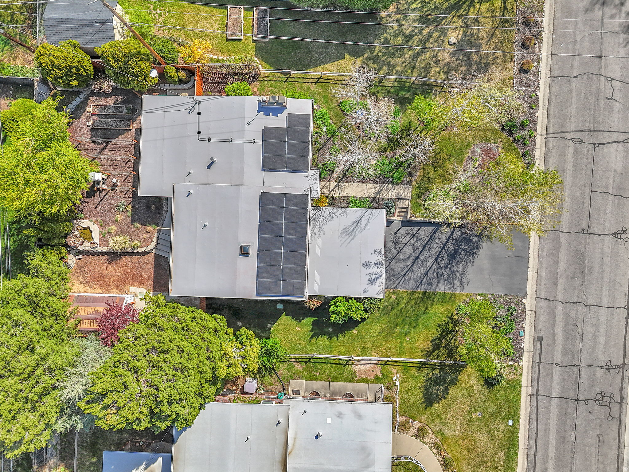 HOLLADAY HILLS - Residential