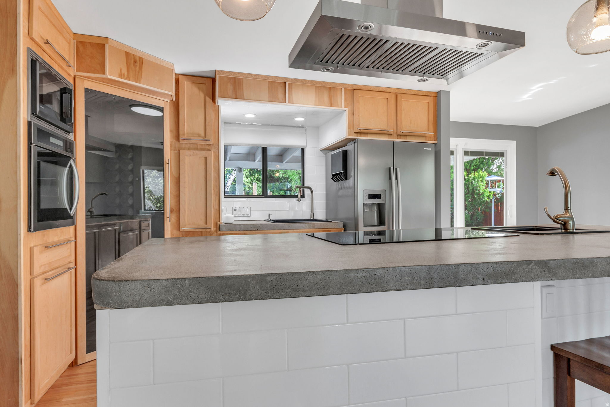 HOLLADAY HILLS - Residential