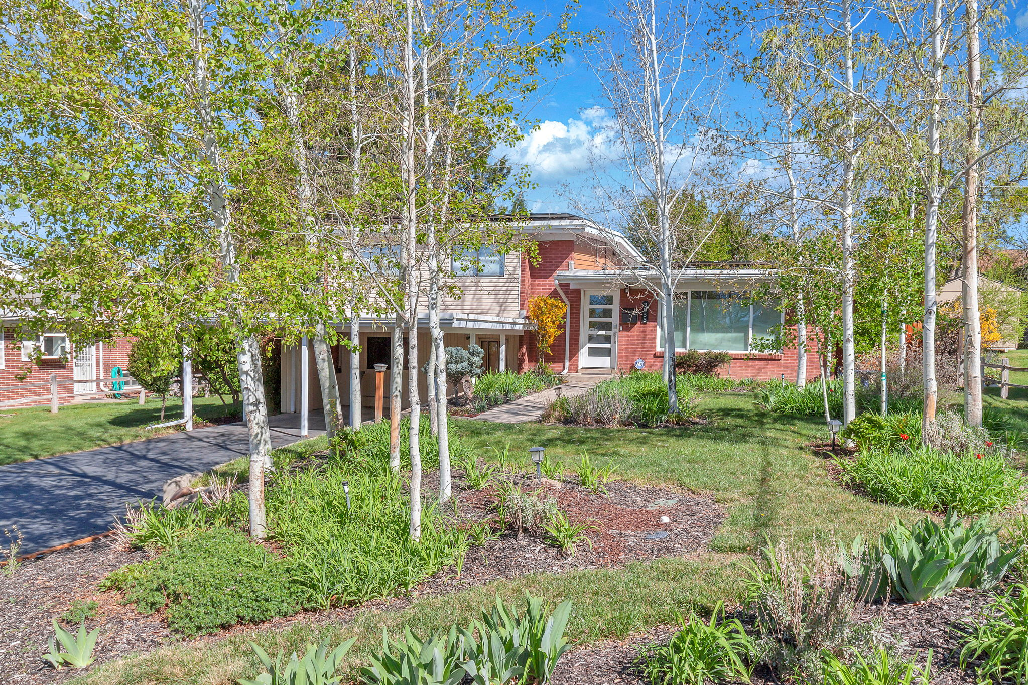 HOLLADAY HILLS - Residential