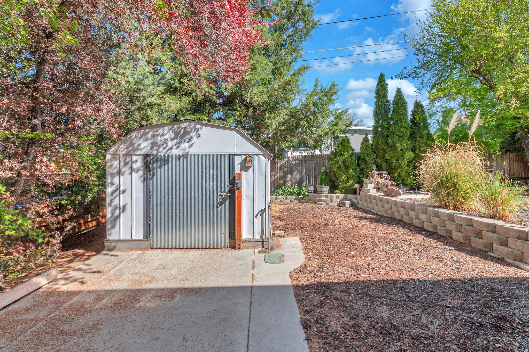 HOLLADAY HILLS - Residential