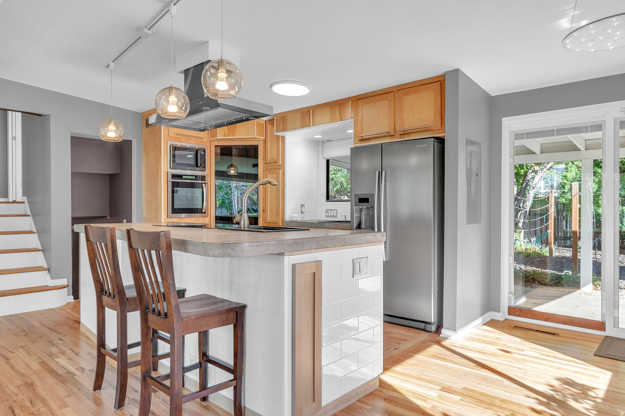 HOLLADAY HILLS - Residential