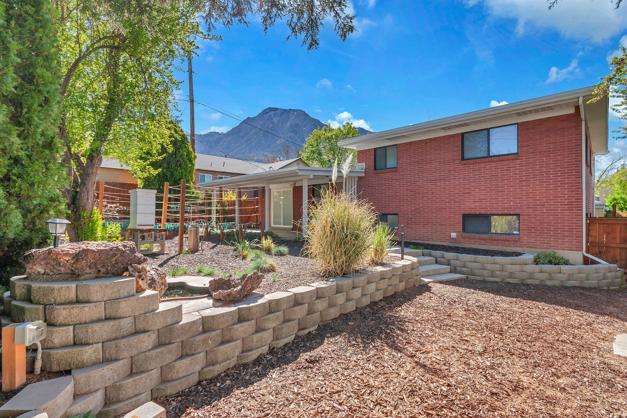 HOLLADAY HILLS - Residential