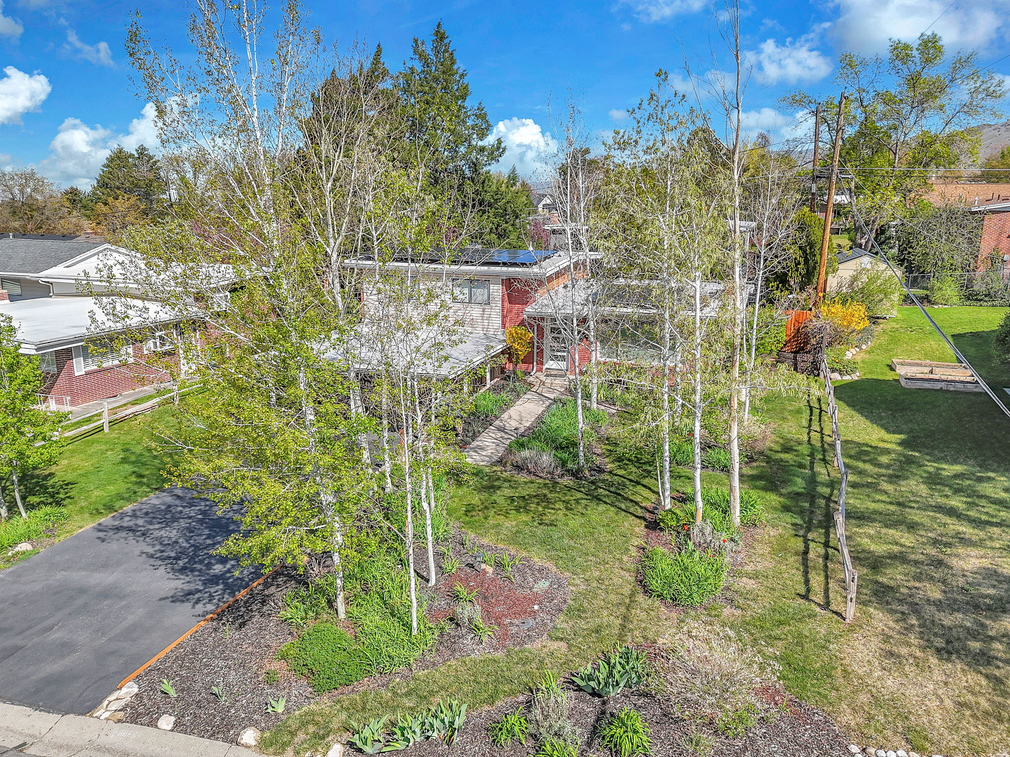 HOLLADAY HILLS - Residential