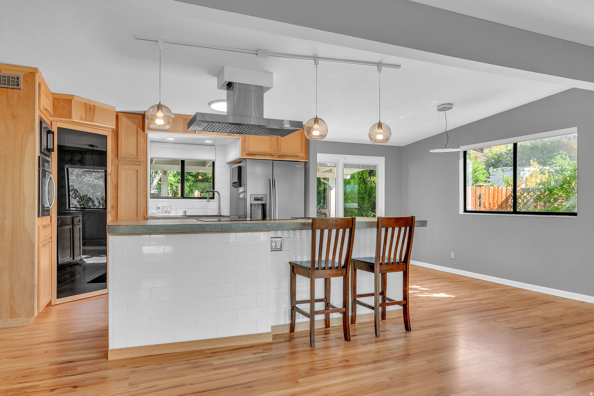 HOLLADAY HILLS - Residential