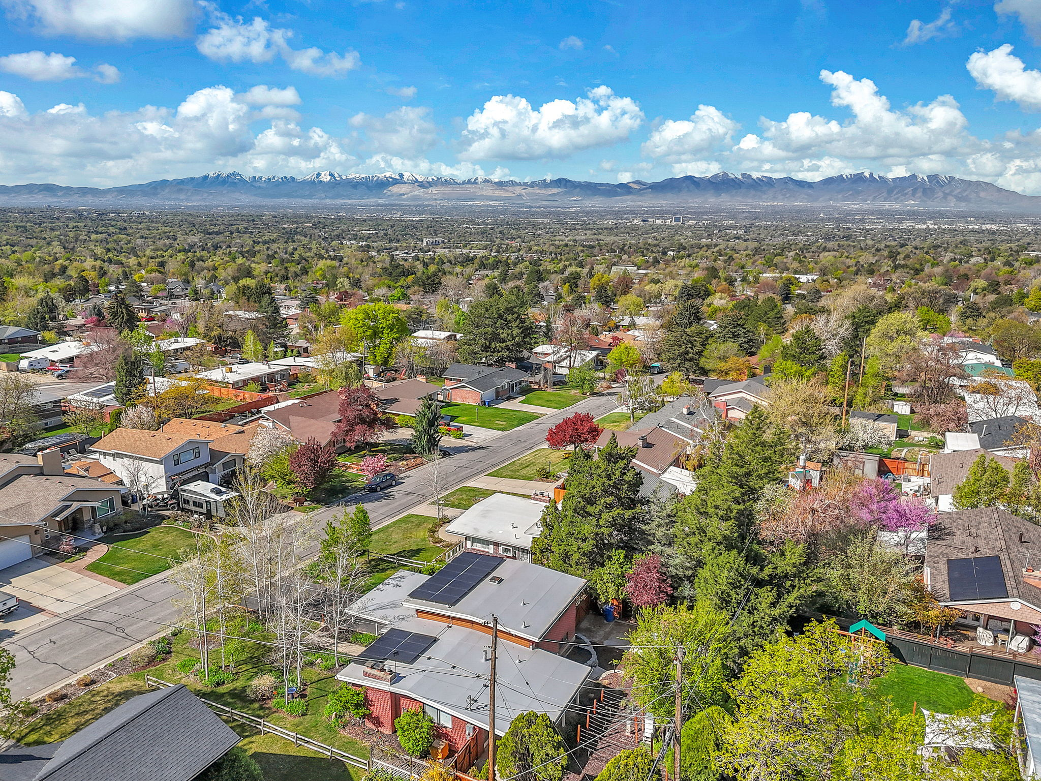 HOLLADAY HILLS - Residential