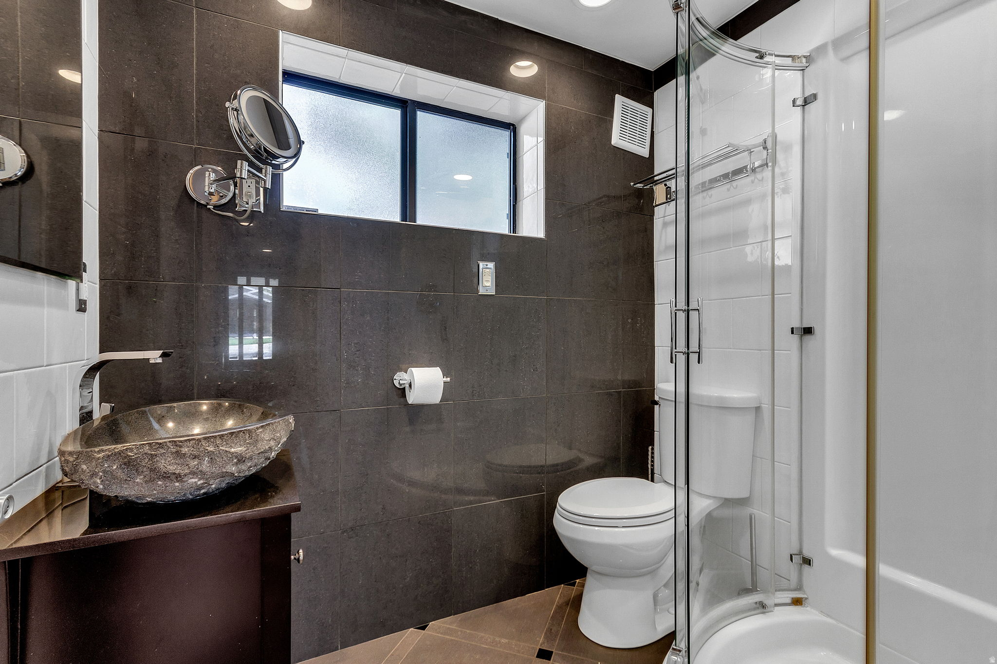 HOLLADAY HILLS - Residential