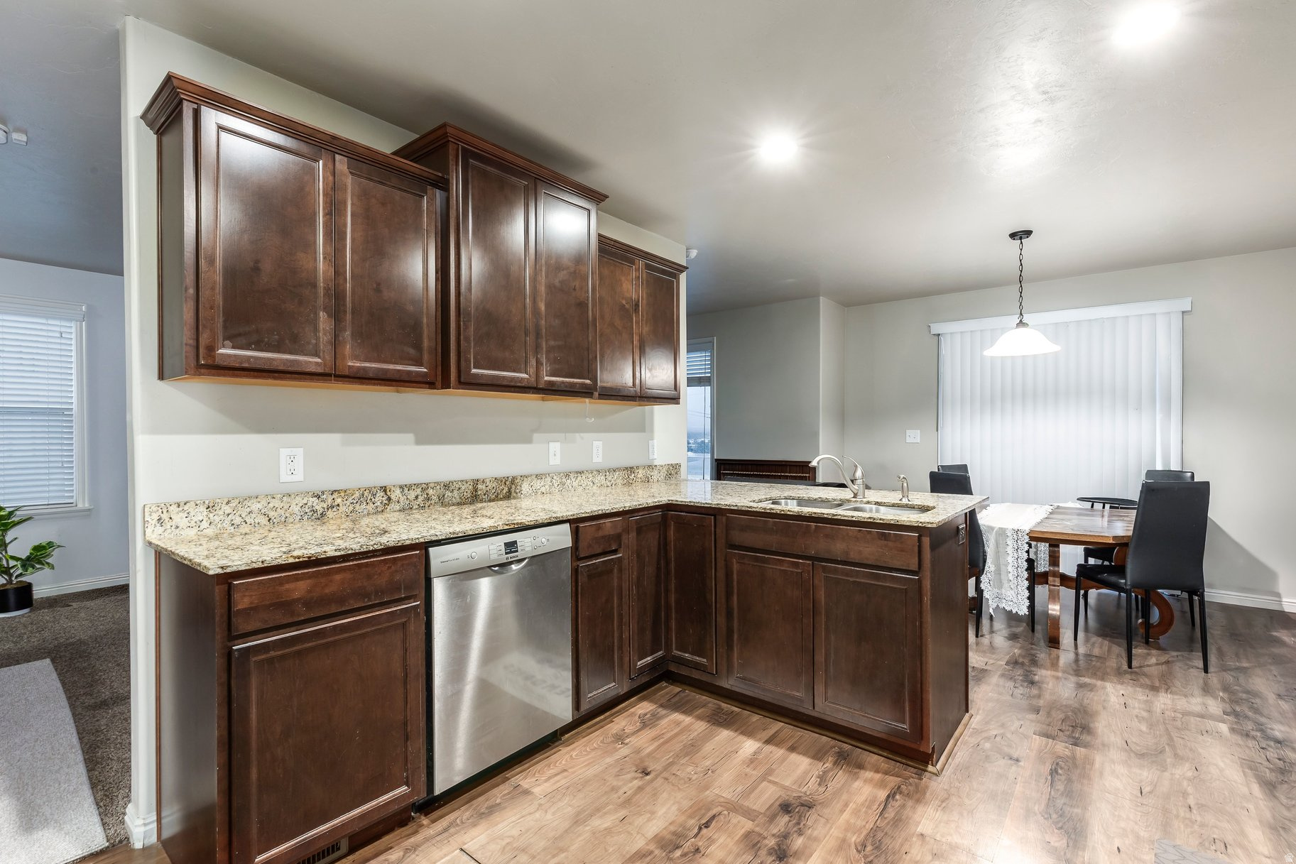 INDEPENDENCE - Residential