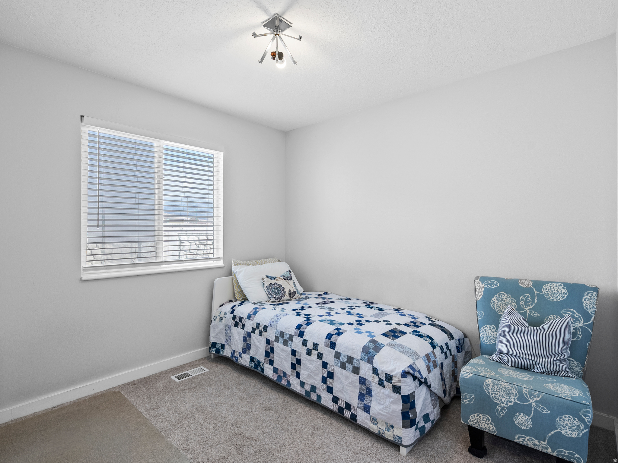 NORTH MEADOW - Residential Income