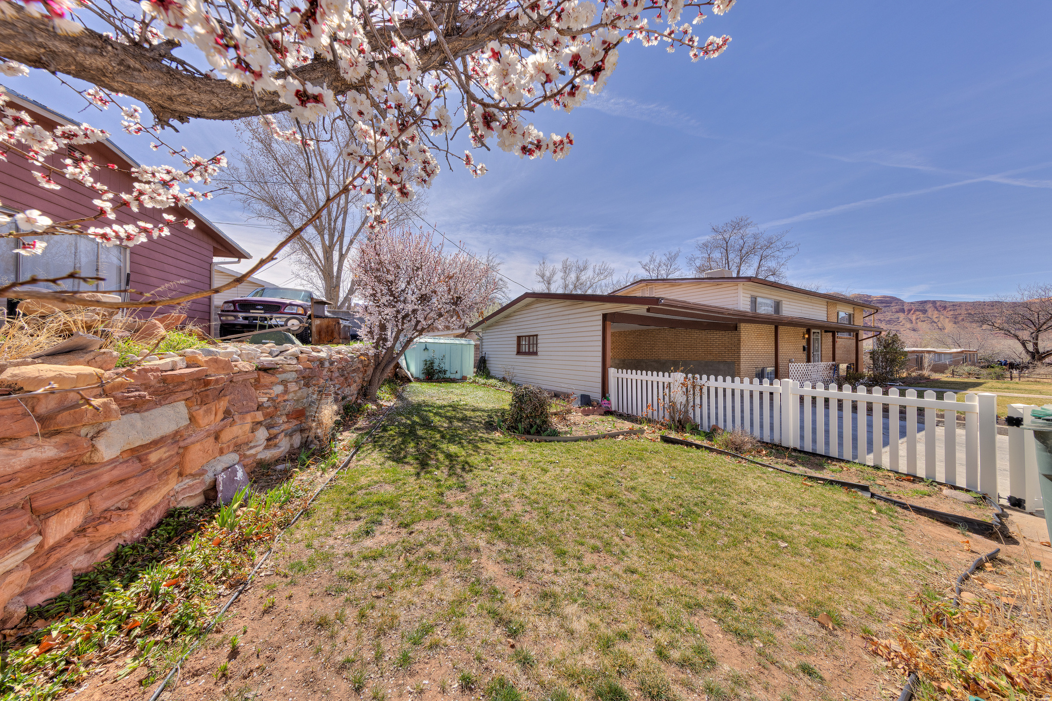 WALKER - Residential