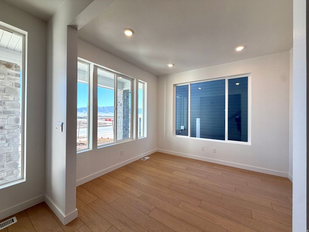 Photo of 3025 N SUMMER WOOD DR #645, Eagle Mountain, UT 84005 (MLS # 2149930)