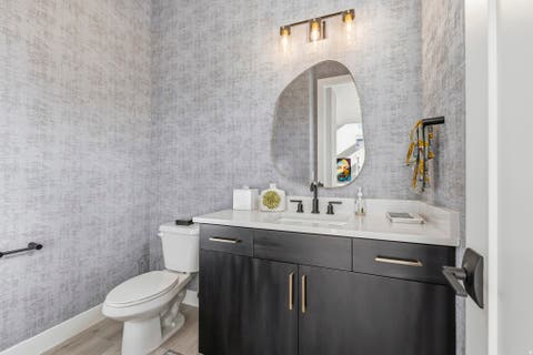 Tiny photo for 4922 BEVERLY CT, Holladay, UT 84117 (MLS # 2162939)