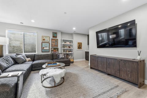 Tiny photo for 4922 BEVERLY CT, Holladay, UT 84117 (MLS # 2162939)