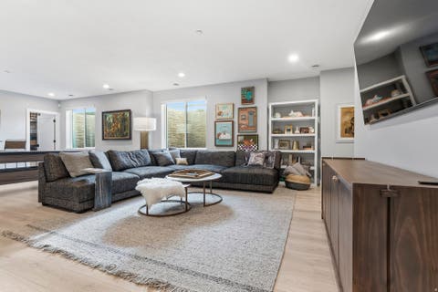 Tiny photo for 4922 BEVERLY CT, Holladay, UT 84117 (MLS # 2162939)