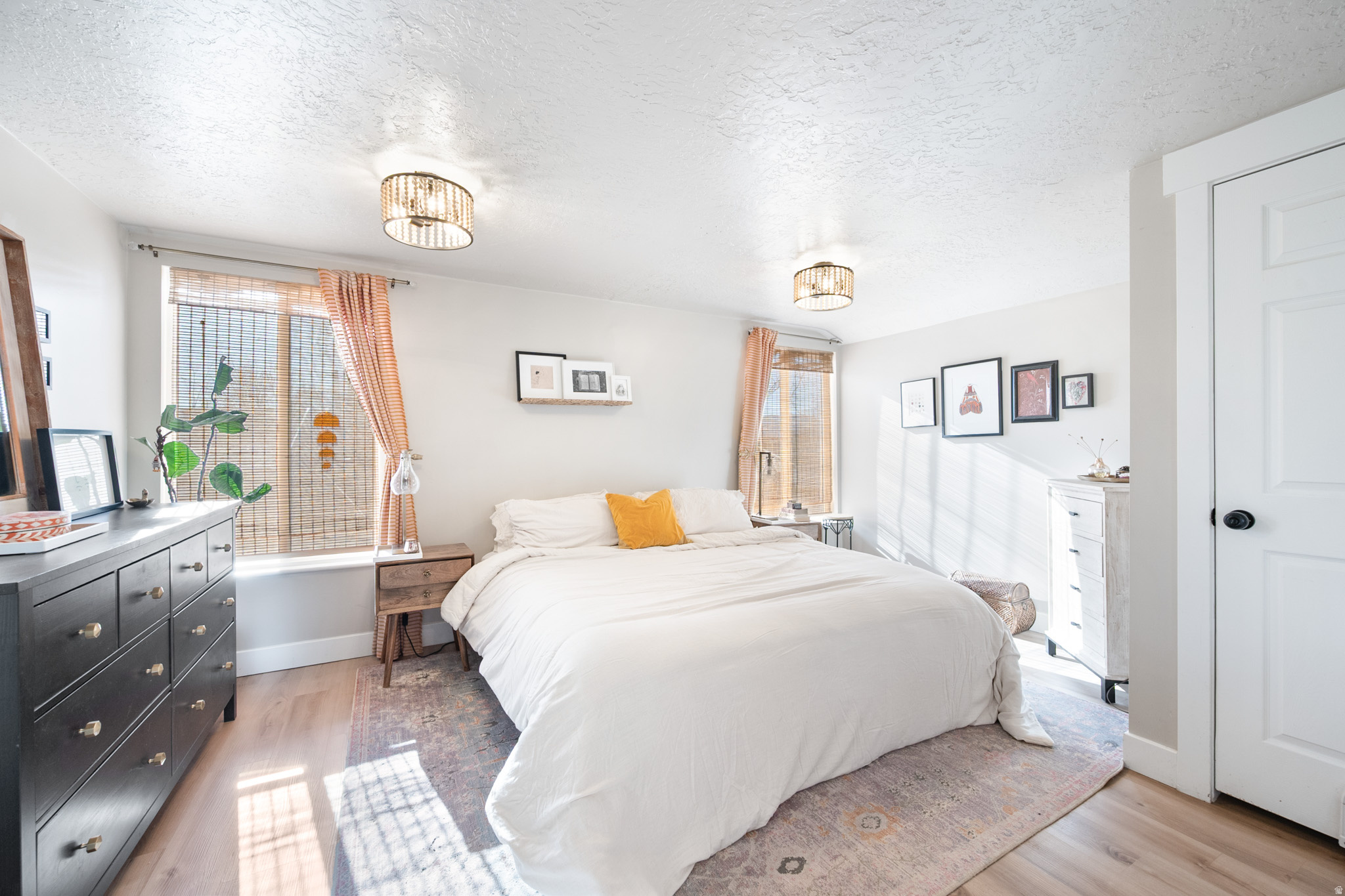 MEADOWS - Residential