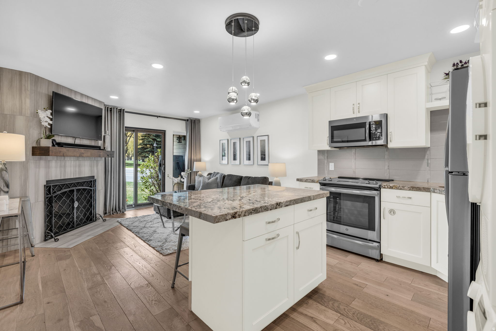 SNOWCREST - Residential