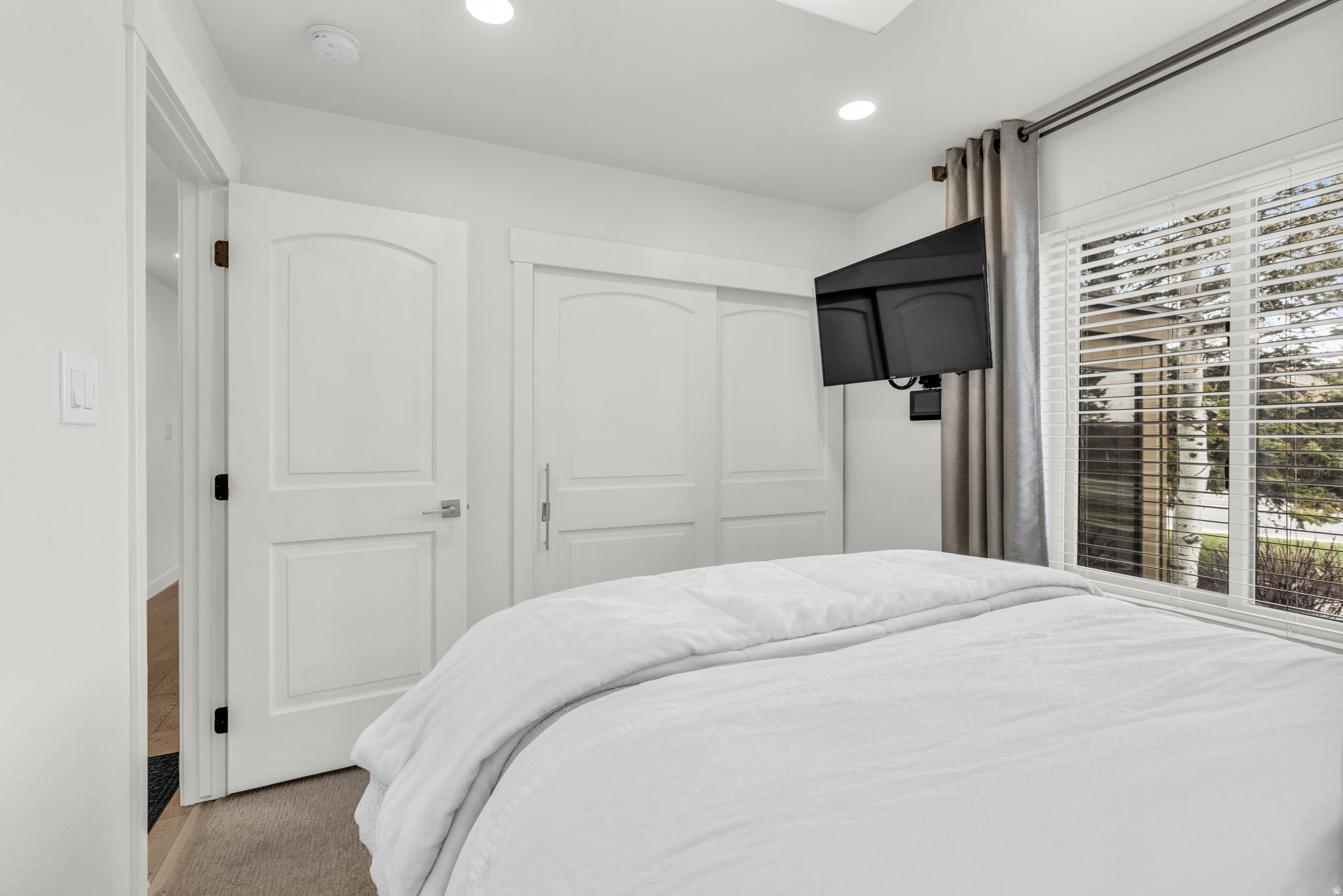 SNOWCREST - Residential