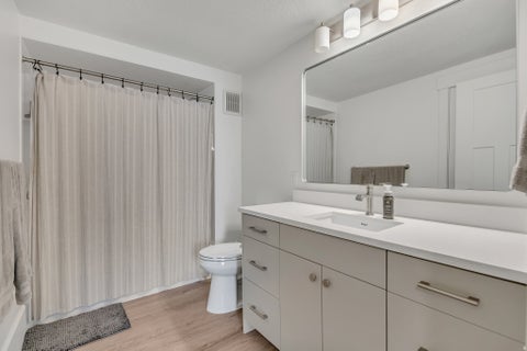 Tiny photo for 496 E 1200 N, Mapleton, UT 84664 (MLS # 2165779)
