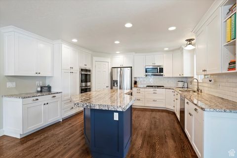 Tiny photo for 256 SEEMORE DR, Kaysville, UT 84037 (MLS # 2117656)