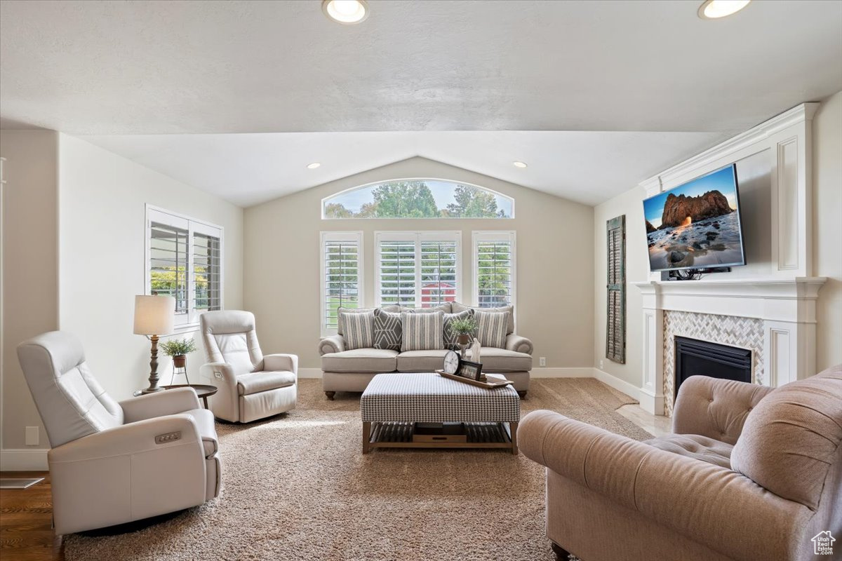 SEEMORE COUNTRY ESTATES - Residential