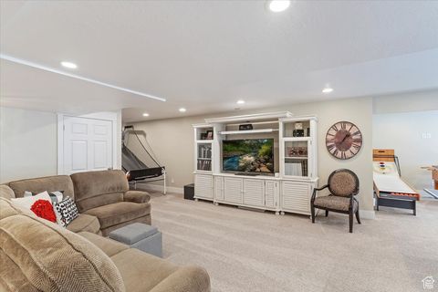 Tiny photo for 256 SEEMORE DR, Kaysville, UT 84037 (MLS # 2117656)
