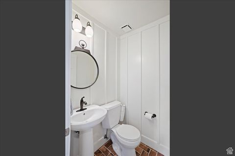 Tiny photo for 256 SEEMORE DR, Kaysville, UT 84037 (MLS # 2117656)