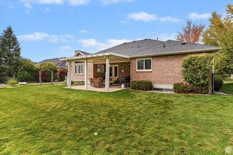 Tiny photo for 256 SEEMORE DR, Kaysville, UT 84037 (MLS # 2117656)