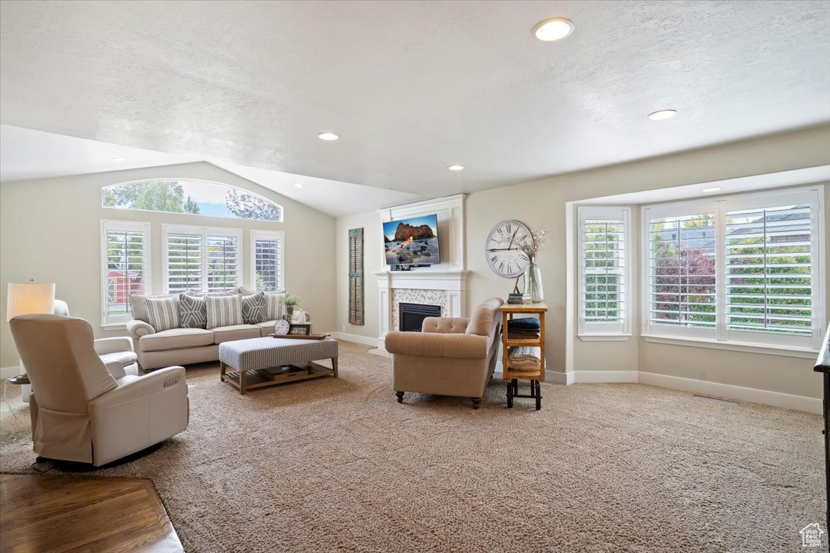 SEEMORE COUNTRY ESTATES - Residential