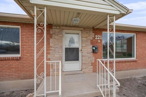 Tiny photo for 221 W OLYMPUS CIR, Midvale, UT 84047 (MLS # 2127715)