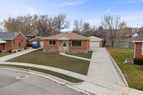 Tiny photo for 221 W OLYMPUS CIR, Midvale, UT 84047 (MLS # 2127715)