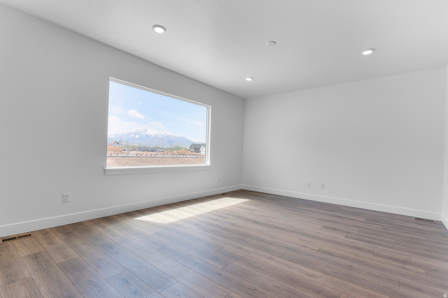 VIRIDIAN - Residential